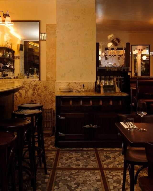 A La Renaissance - 5