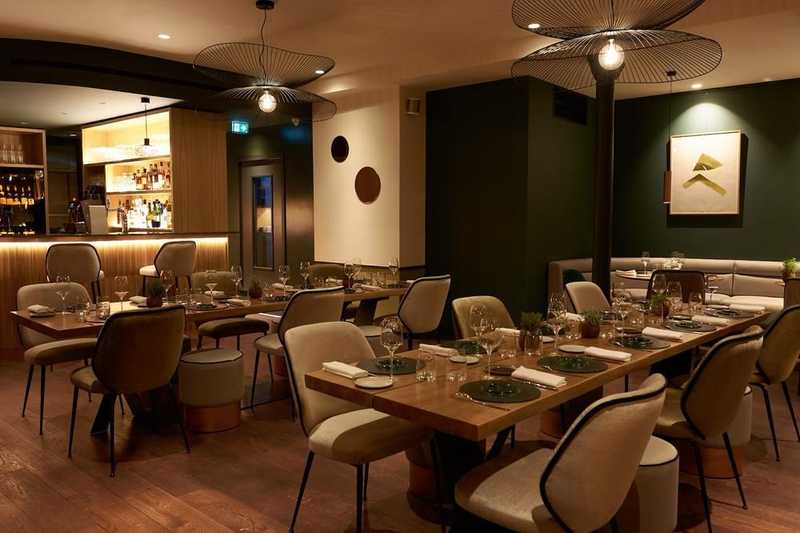 Plat et cadre du restaurant ANONA Paris 17e - Photo 3
