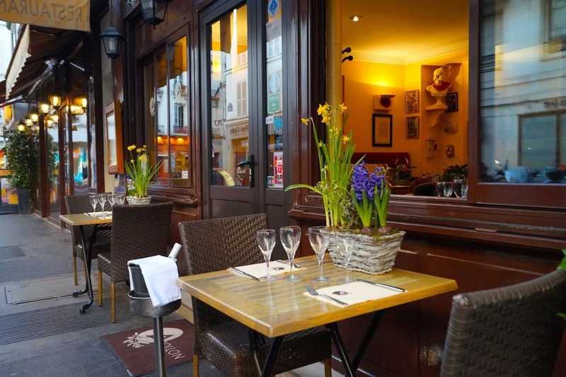 Restaurant Apollon (grec) à Paris 7e - Photo et Menu