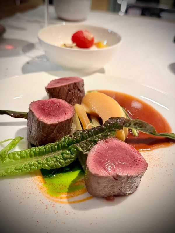 Plat et cadre du restaurant Astrance Paris 16e - Photo 3