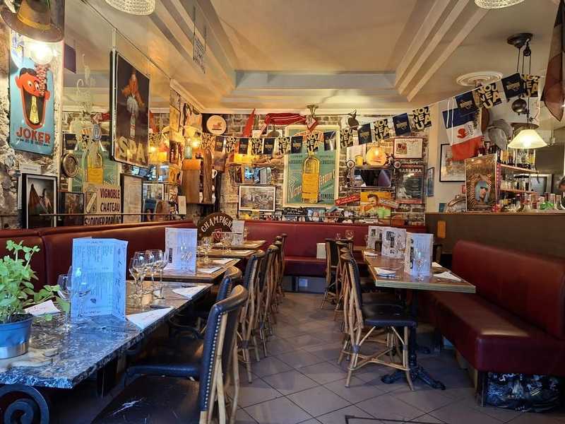 Plat et cadre du restaurant Au P'tit Zinc Paris 14e - Photo 2
