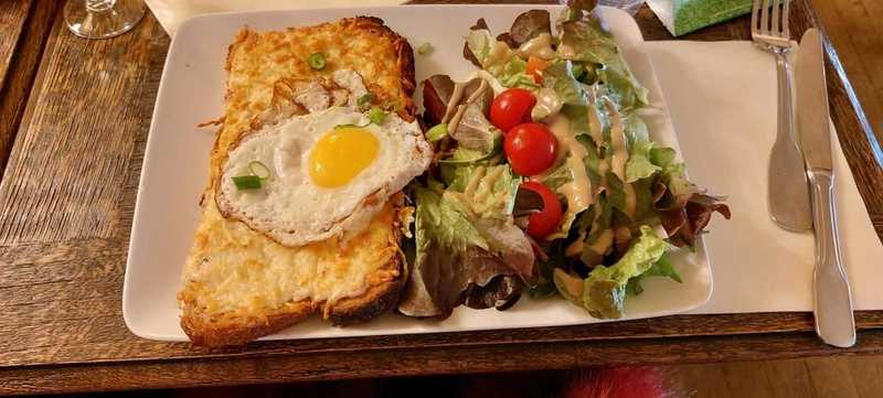 Au Petit Suisse - sub 1
