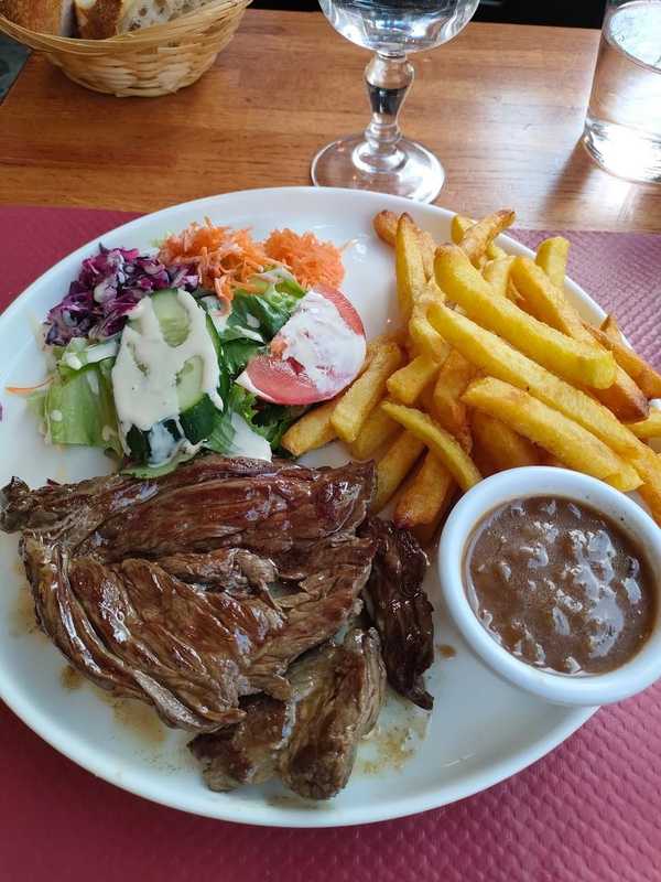 Plat et cadre du restaurant Bistrot 15 Paris 15e - Photo 2