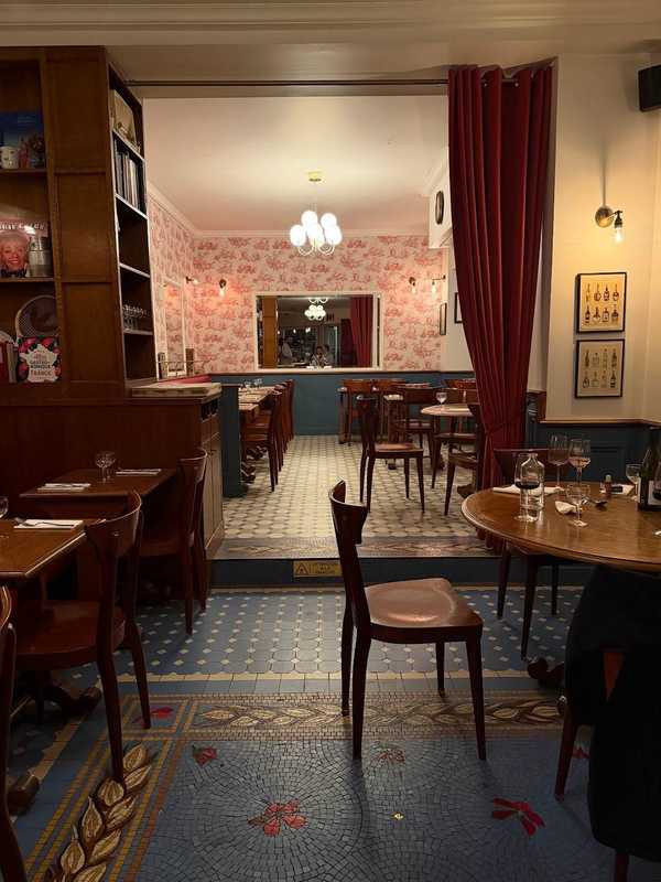Plat et cadre du restaurant Bistrot Darsy Paris 20e - Photo 2