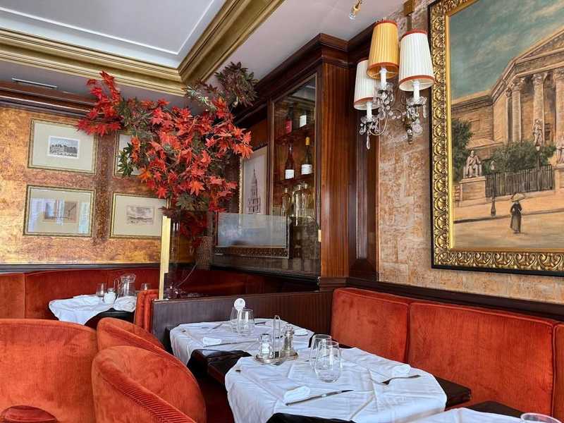 Brasserie Le Bourbon - 5