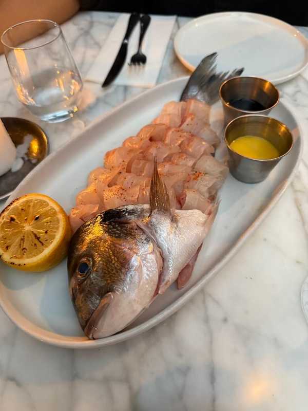 Plat et cadre du restaurant Caché Paris 20e - Photo 3