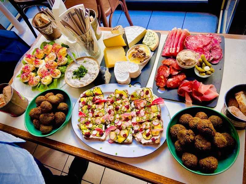 Chez Chouette - sub 1