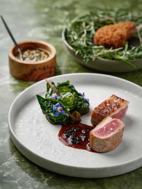 Plat et cadre du restaurant Contraste Paris 8e - Photo 2