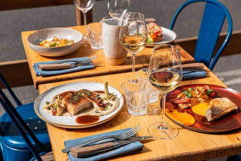 DEUX BISTROT DE CHEFS - sub 2