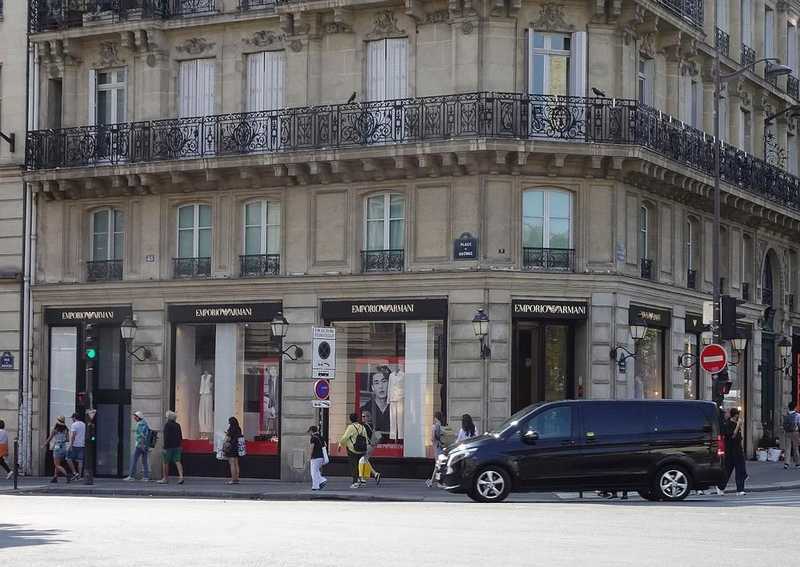 Emporio Armani Caffè - 4
