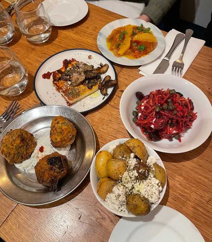 Plat et cadre du restaurant étsi - le bistro Paris 18e - Photo 2