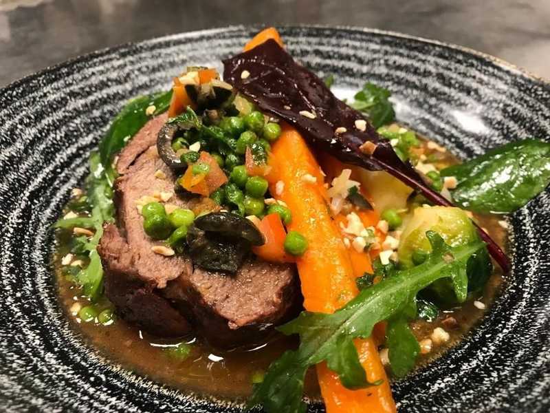 Plat et cadre du restaurant L'Orangerie Paris 4e - Photo 2