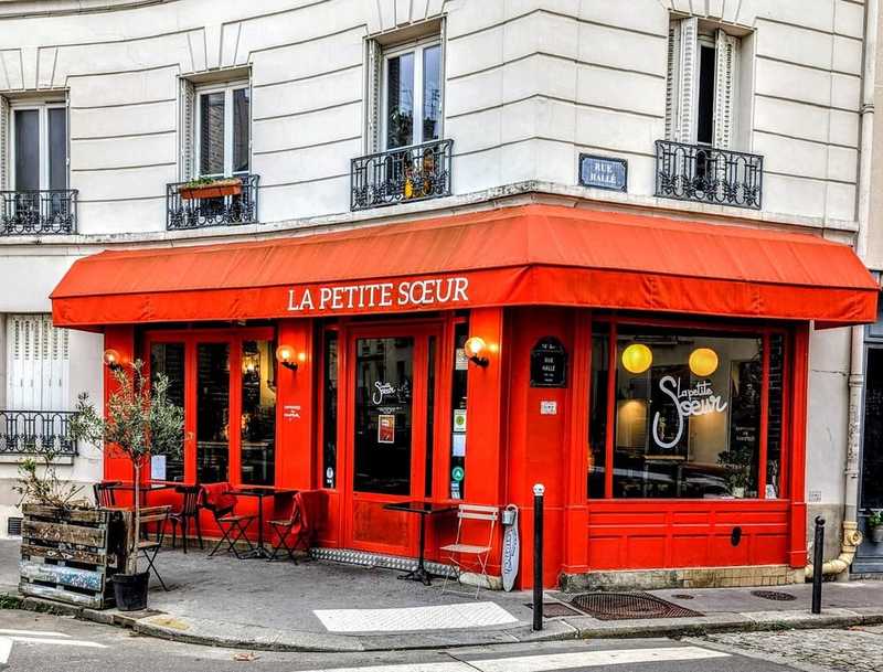 La Petite Soeur