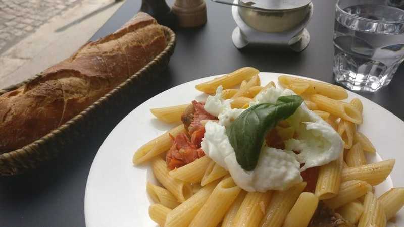 Plat et cadre du restaurant La Rughetta Paris 18e - Photo 3