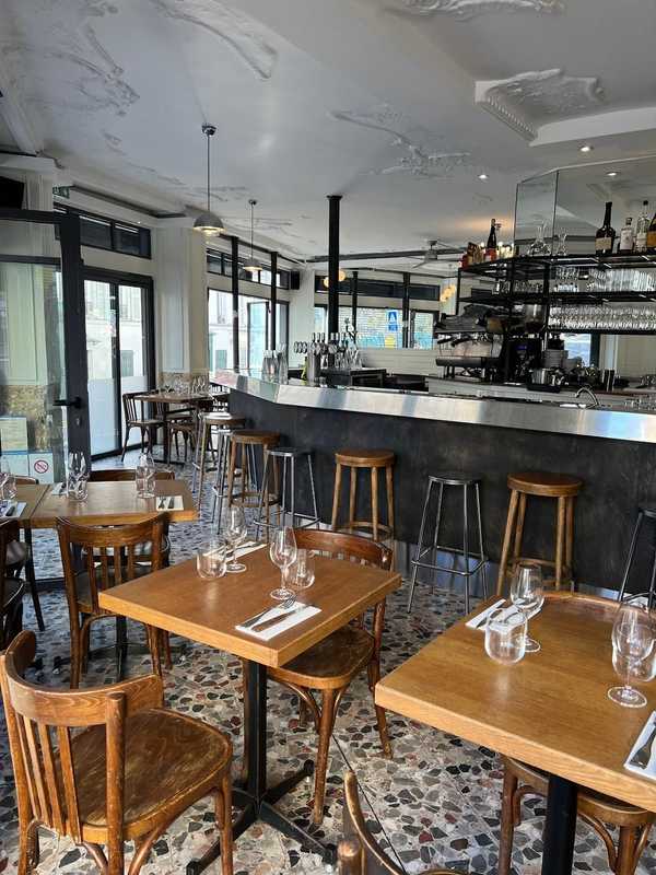 Restaurant Le Cadoret () à Paris 19e - Photo et Menu
