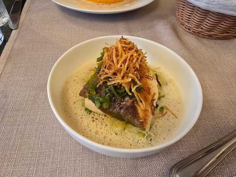 Plat et cadre du restaurant Le CasseNoix Paris 15e - Photo 3