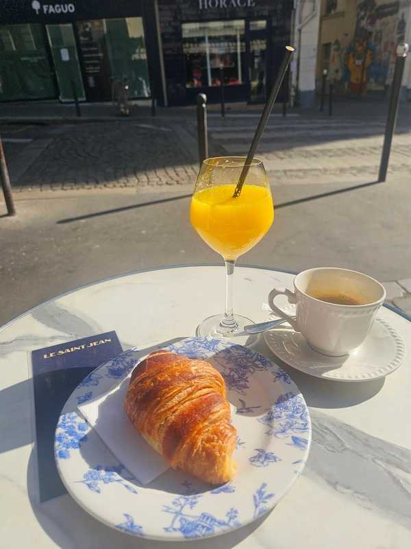 Plat et cadre du restaurant Le Saint Jean Paris 18e - Photo 3