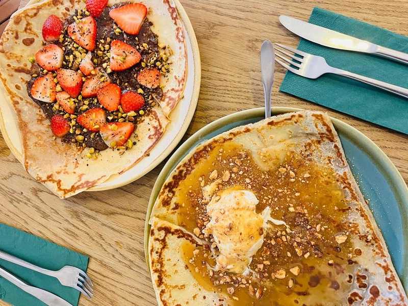 Plat et cadre du restaurant Les Crêpes de Louis-Marie Paris 5e - Photo 3