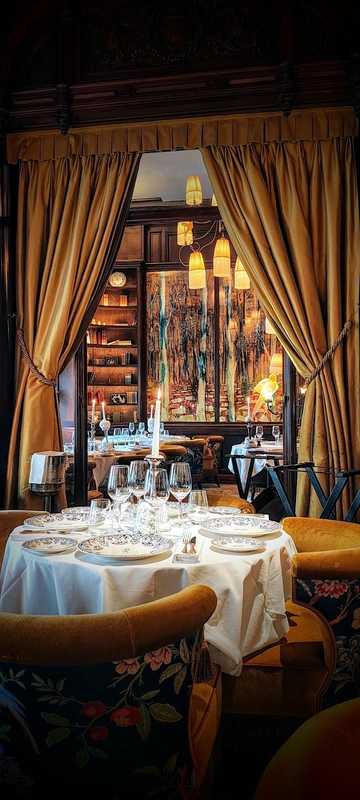 Plat et cadre du restaurant Maison Revka Paris 16e - Photo 3