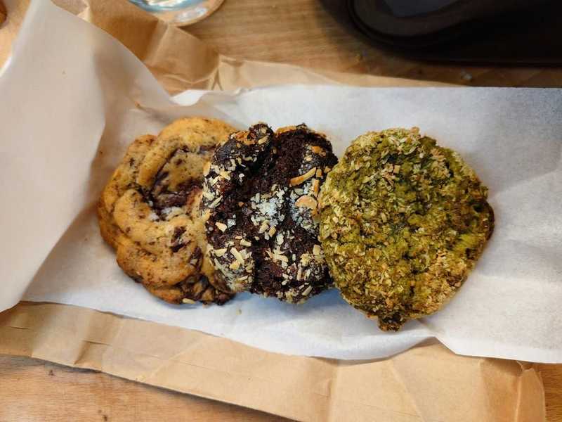 Mokonuts - 6