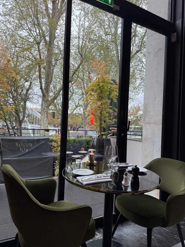 Plat et cadre du restaurant Monsieur Bleu Paris 16e - Photo 3