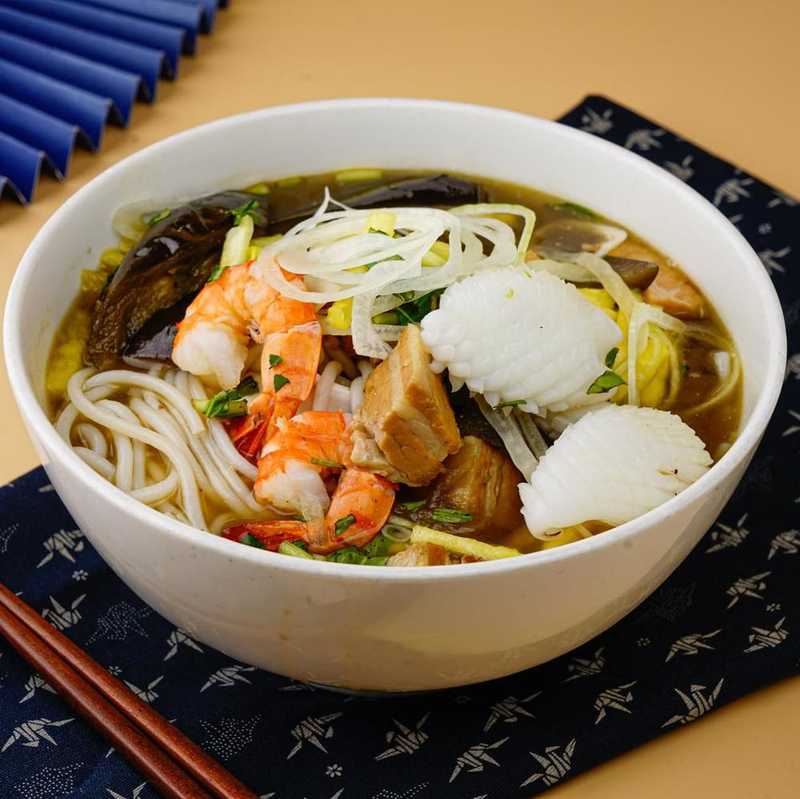 Plat et cadre du restaurant Ngoc Xuyen Saigon Paris 13e - Photo 3