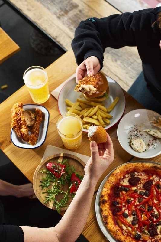Plat et cadre du restaurant Paname Brewing Company Paris 19e - Photo 3