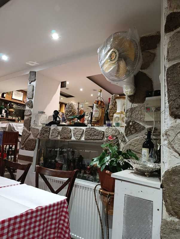 Plat et cadre du restaurant Pizza Gigi Montmartre Paris 18e - Photo 2