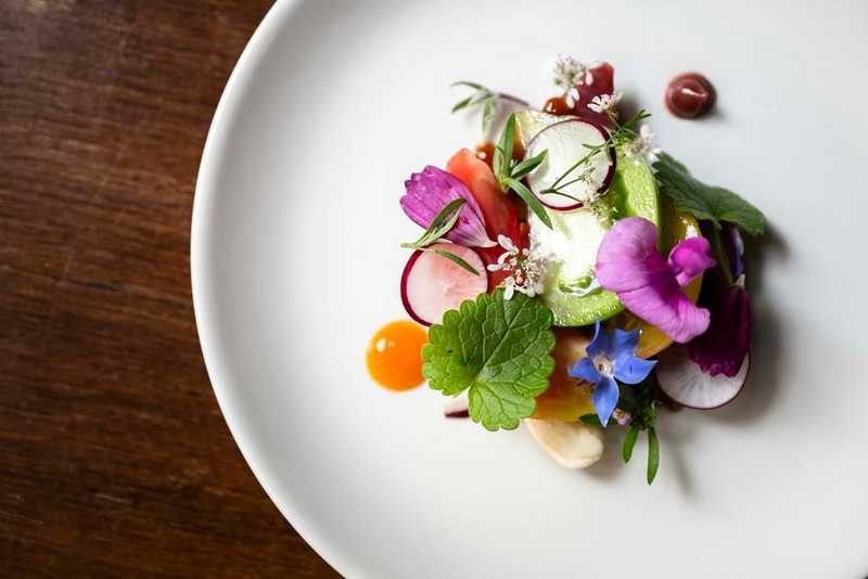 Plat et cadre du restaurant SHIRO Paris 6e - Photo 2